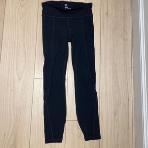 Athletic leggings